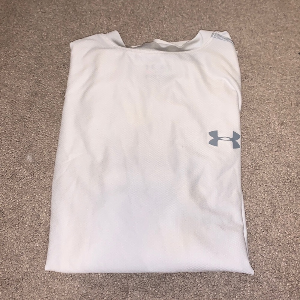 *UNDER ARMOUR* Long Sleeve Heat Gear Shirt